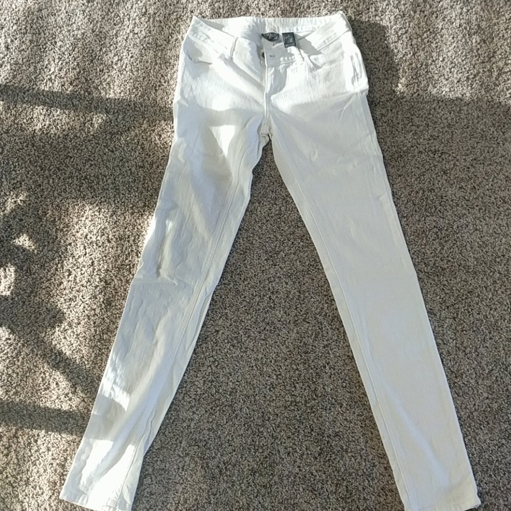 City Streets White jeans style pants